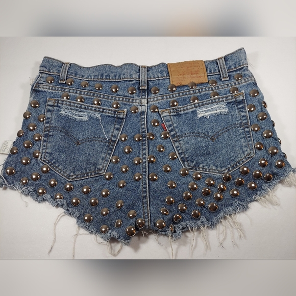 Vtg Y2K Levis 550 Womens Cut Off Jeans Denim Shorts Hand Studded 1992 Distressed